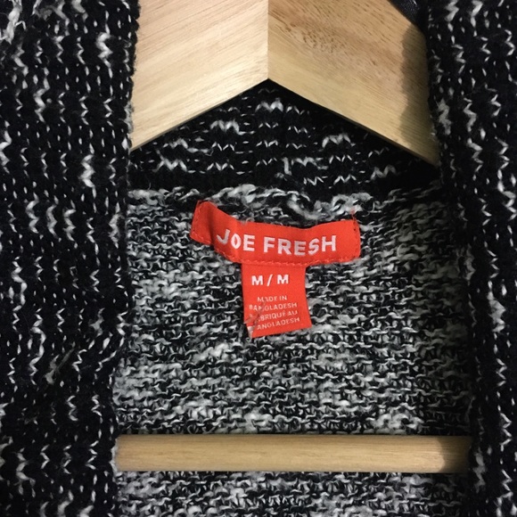 🟠 2/$20 Joe Fresh Knit Cardigan - Black & White - Picture 4 of 9